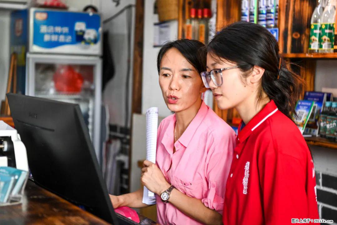 全网追的“扁担女孩”,找了一份暑假工,时薪12元 - 郴州生活资讯 - 郴州28生活网 chenzhou.28life.com